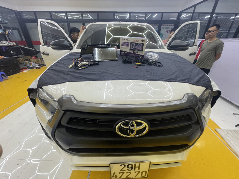 Độ đèn nâng cấp ánh sáng Nâng cấp bi led X-light v20 2023 cho xe Toyota Hilux 2021